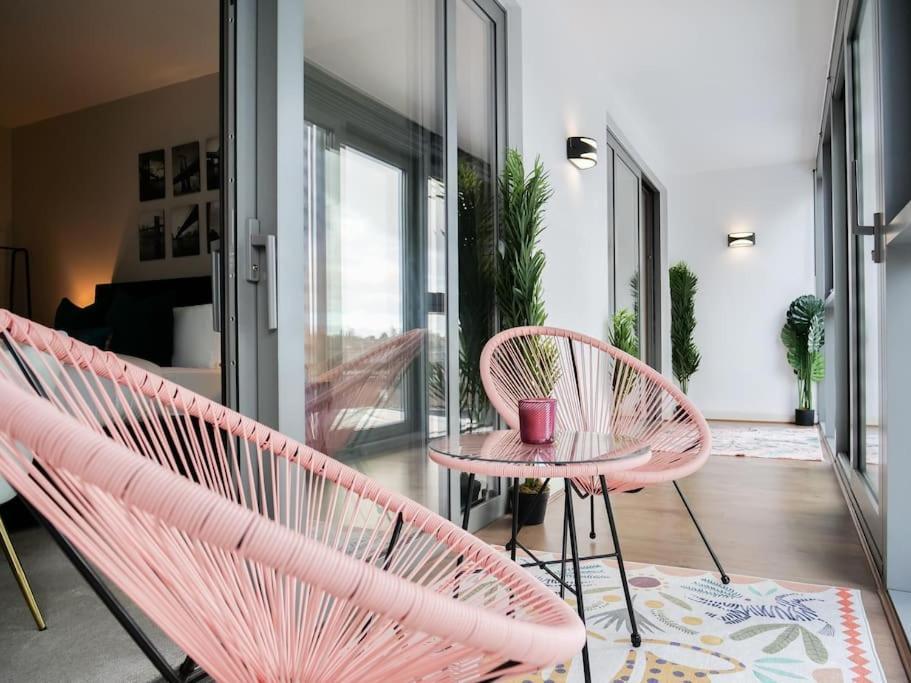 ロンドンStylish Urban Sanctuary With Parkingアパートメント エクステリア 写真