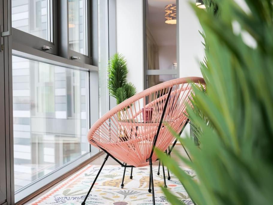 ロンドンStylish Urban Sanctuary With Parkingアパートメント エクステリア 写真