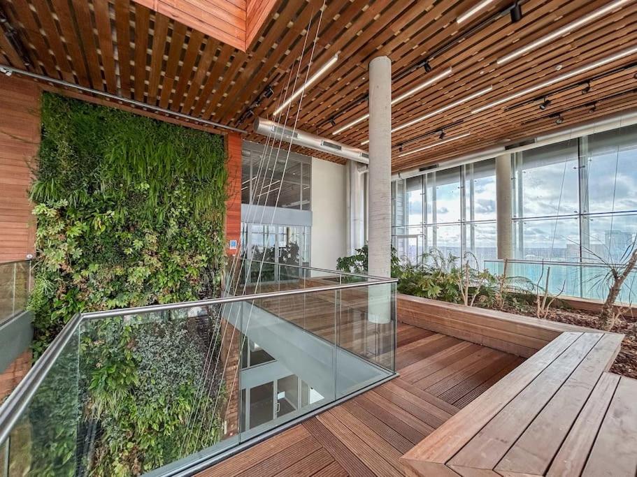 ロンドンStylish Urban Sanctuary With Parkingアパートメント エクステリア 写真